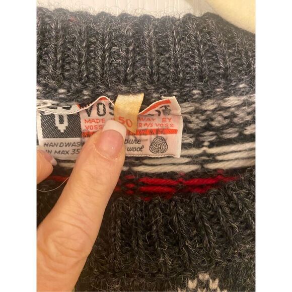 Voss Knit Men’s Pullover Sweater 100% Pure Virgin Wool Made in Norway Slight Fla - Picture 8 of 16